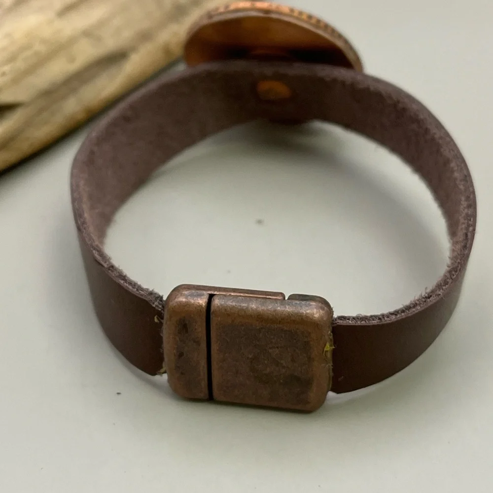 Elegant Brown Leather Bracelet with Copper Accent